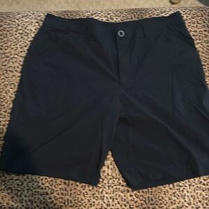 Men’s size 38 under armor black shorts
